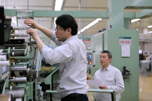 賽訓(xùn)結(jié)合，數(shù)字賦能——江西中煙井岡山卷煙廠以技能競(jìng)賽促信息技術(shù)能力躍升